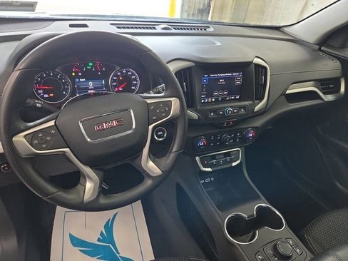 Used 2024 GMC Terrain SLE w/ Driver Convenience Package FWD image 10