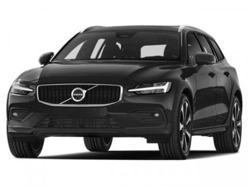 Used 2025 Volvo V60 B5 Cross Country Plus image 1
