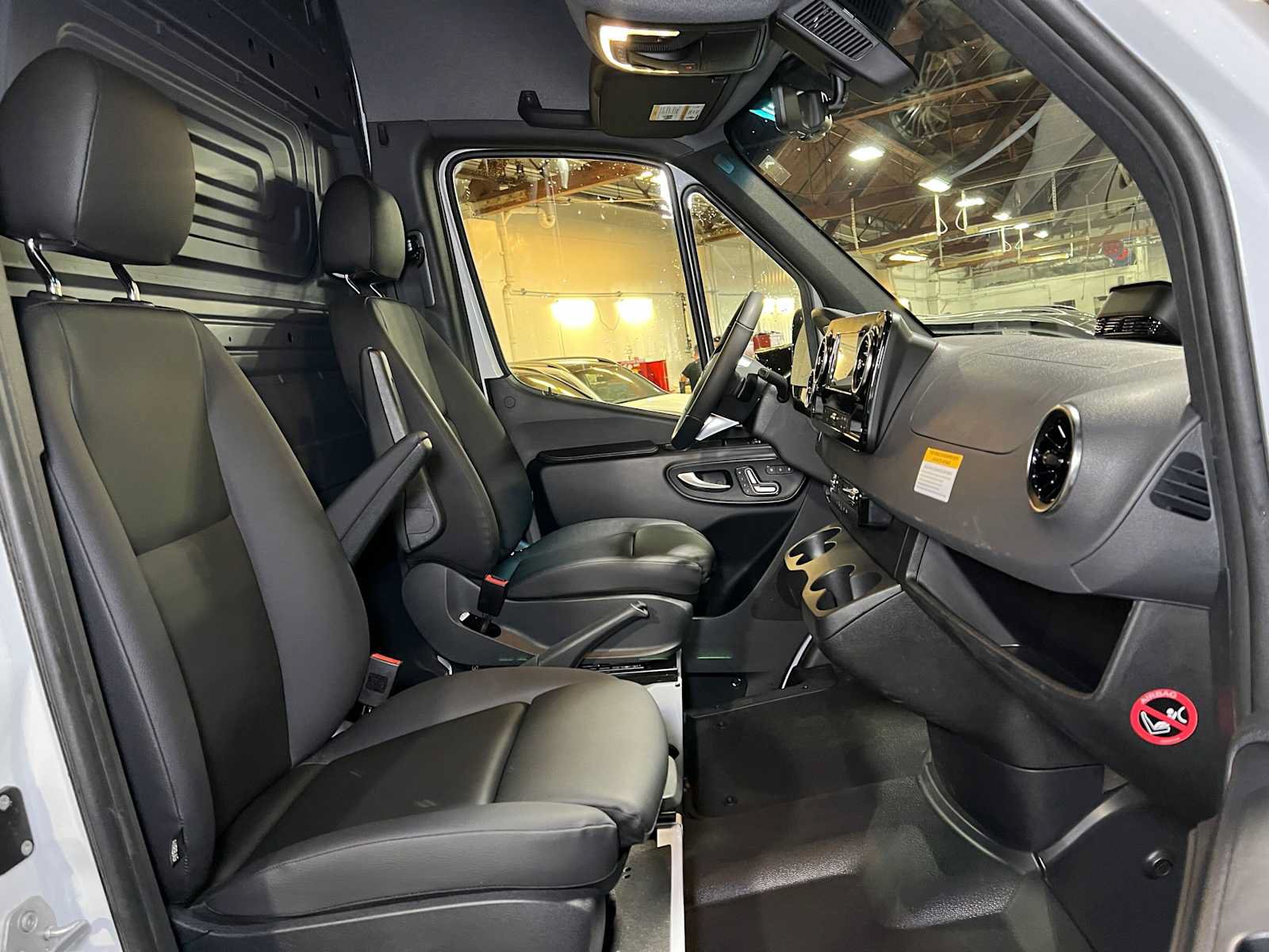 Used 2026 Mercedes-Benz Sprinter 2500 image 13