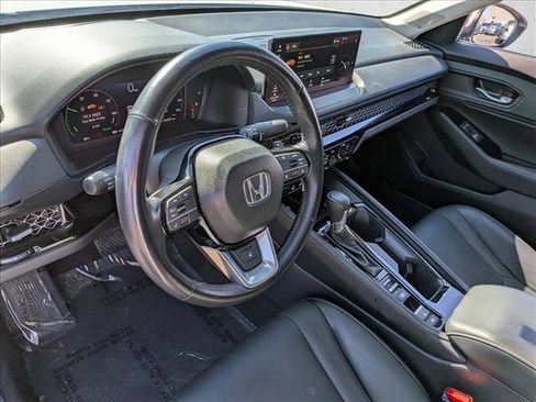 Used 2025 Honda Accord Touring image 10