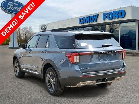 New 2025 Ford Explorer Active w/ Active Comfort Package image 3