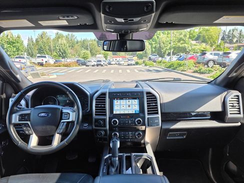 Used 2017 Ford F150 Platinum w/ Technology Package AWD/4WD image 11