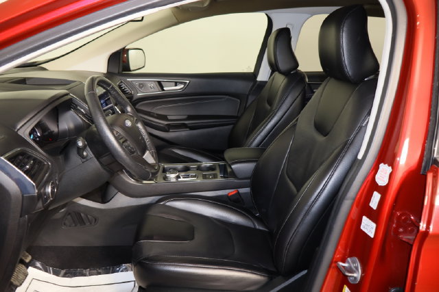 Used 2022 Ford Edge Titanium AWD/4WD image 17