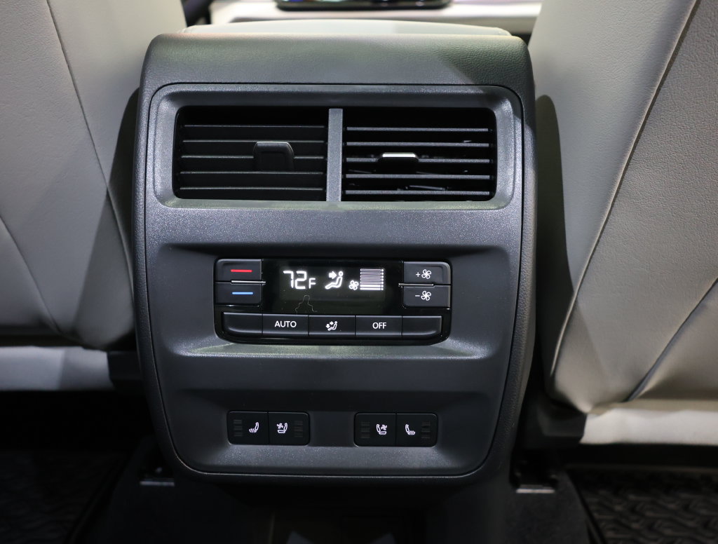 New 2027 Volkswagen Atlas SEL R-Line AWD/4WD image 25