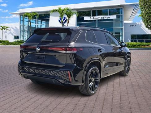New 2026 Volkswagen Tiguan SE R-Line FWD image 7