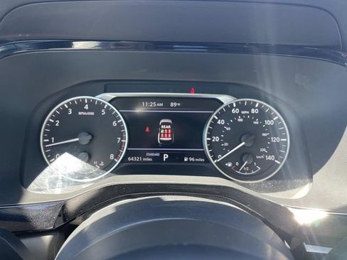 Used 2024 Nissan Pathfinder SV FWD image 20