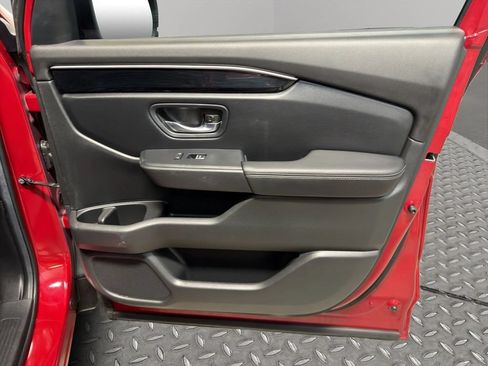 Used 2023 Honda Pilot Touring image 22
