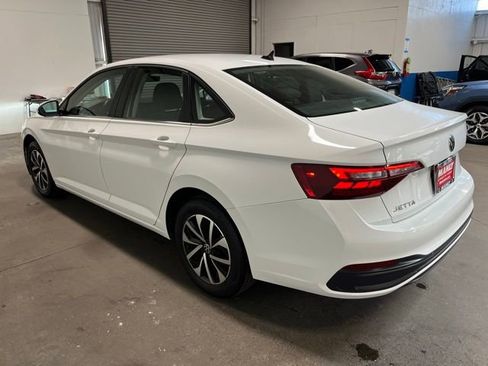 Used 2024 Volkswagen Jetta S FWD image 4