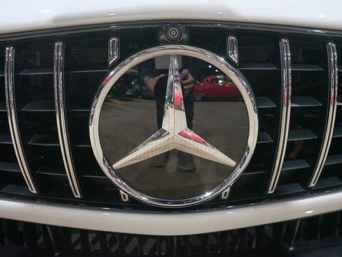 Used 2022 Mercedes-Benz SL 63 AMG 4MATIC image 34