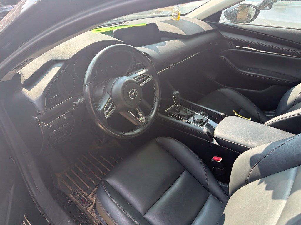 Used 2023 MAZDA MAZDA3 s FWD image 9