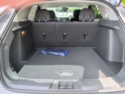 New 2026 Chevrolet Trax LS w/ LS Convenience Package FWD image 5