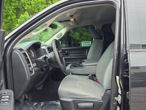 Used 2017 RAM 1500 Express w/ Black Ram 1500 Express Group AWD/4WD image 11
