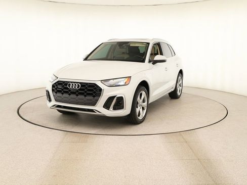 Certified 2023 Audi Q5 2.0T Premium Plus w/ Premium Plus Package AWD/4WD image 12