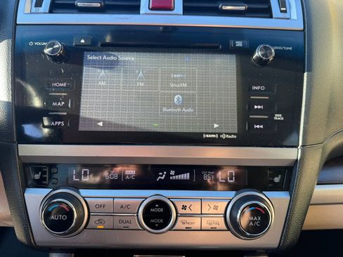 Used 2015 Subaru Outback 2.5i Limited image 29