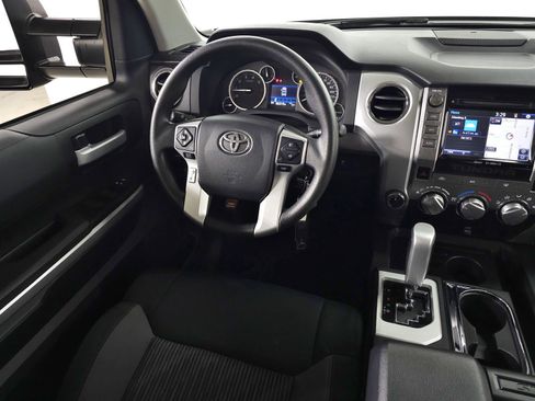 Used 2015 Toyota Tundra SR5 image 18