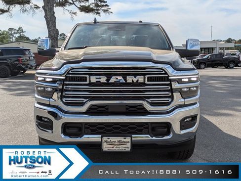 New 2026 RAM 2500 Laramie AWD/4WD image 3