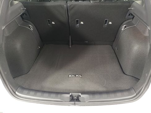 New 2025 Nissan Kicks Play S image 12