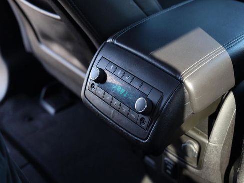 Used 2016 Chevrolet Traverse LT image 22