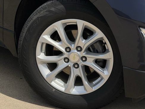 Used 2019 Chevrolet Equinox LS FWD image 33