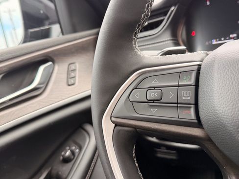 New 2026 Jeep Grand Cherokee Limited AWD/4WD image 14