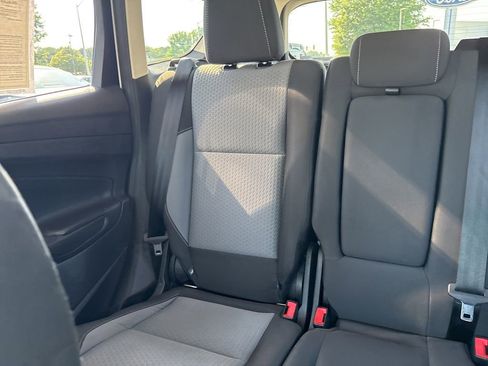 Used 2017 Ford Escape SE FWD image 12