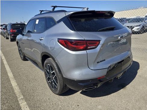 Used 2024 Chevrolet Blazer RS w/ Driver Confidence II Package image 3