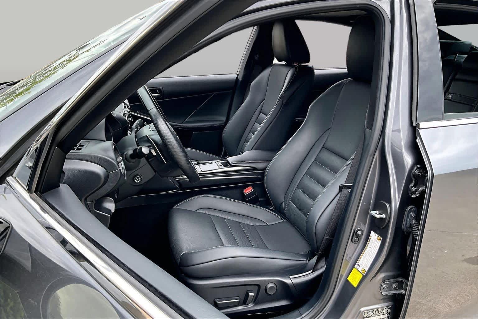 Used 2023 Lexus IS 350 F Sport w/ Memory Package RWD image 7