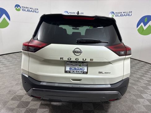 Used 2023 Nissan Rogue SL w/ SL Premium Package image 9