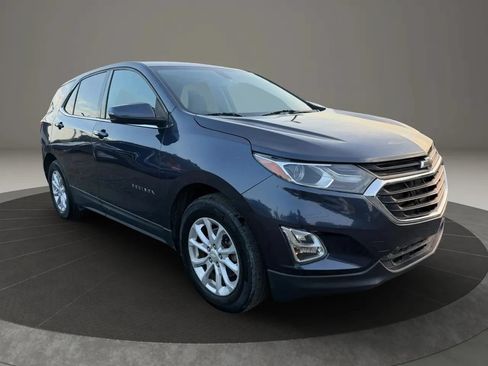 Used 2018 Chevrolet Equinox LT FWD image 3