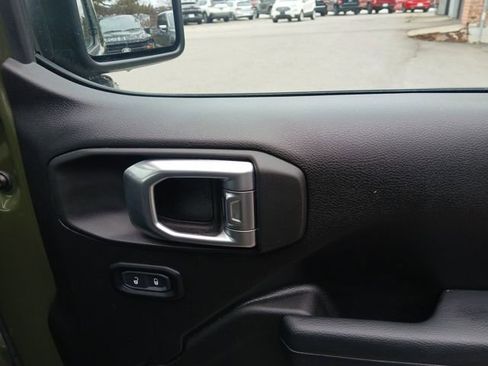 Used 2023 Jeep Wrangler Unlimited Rubicon w/ LED Lighting Group image 56