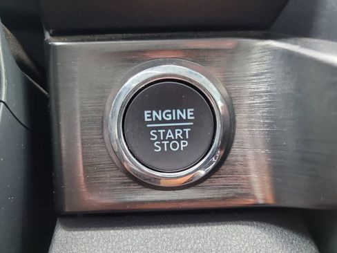 Used 2024 Ford F350 Lariat AWD/4WD image 29