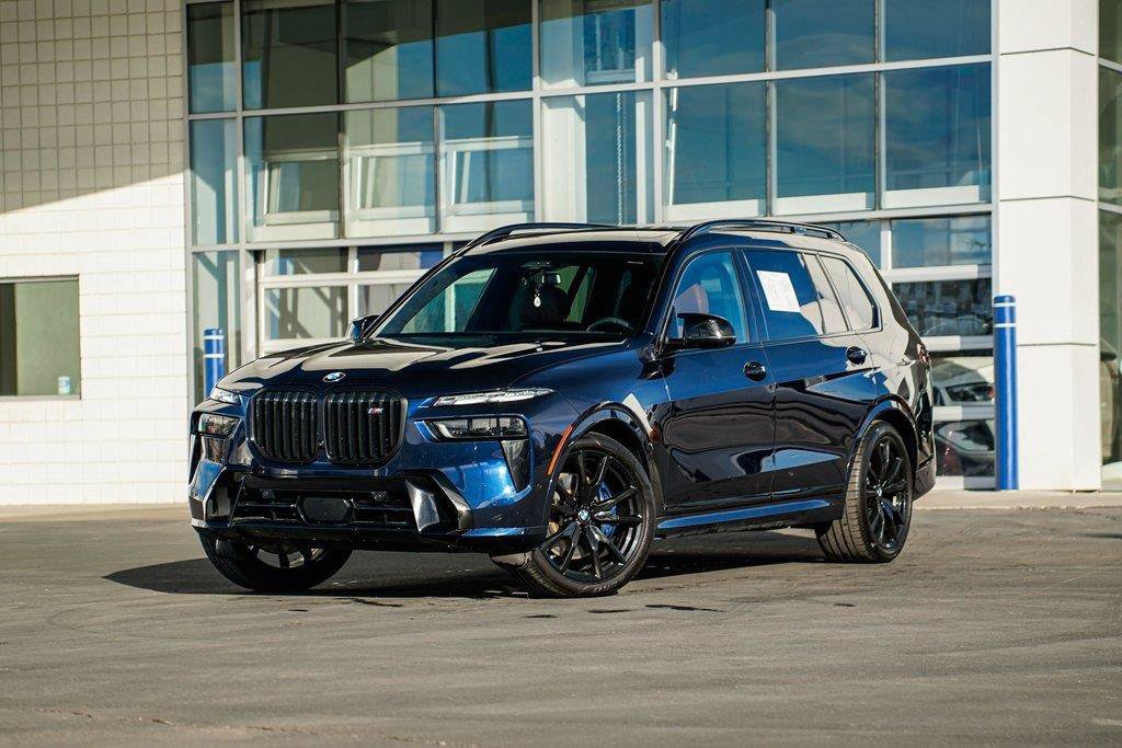 Used 2025 BMW X7 M60i AWD/4WD image 1