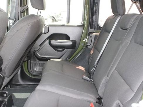 Used 2022 Jeep Wrangler Unlimited Sport AWD/4WD image 33