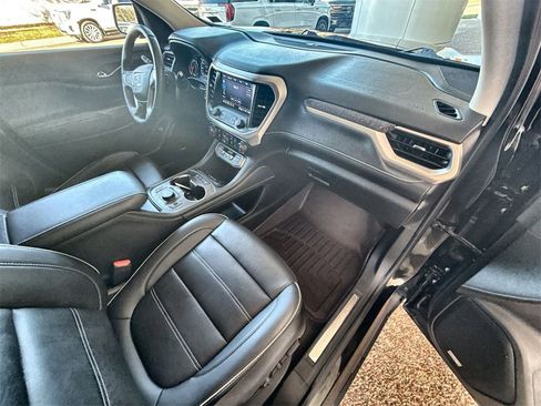 Certified 2023 GMC Acadia Denali w/ Denali Ultimate Package image 28