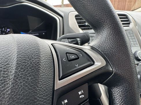 Used 2018 Ford Fusion S image 16