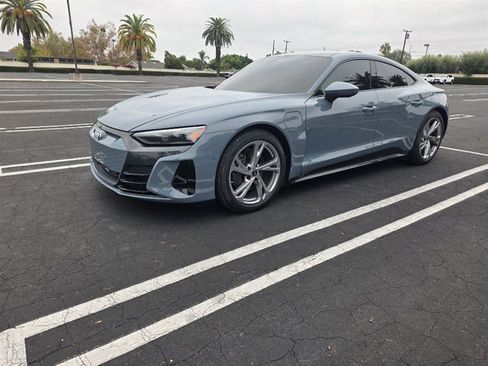 Used 2023 Audi e-tron GT Prestige AWD/4WD image 2