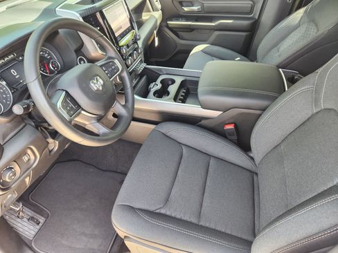 New 2026 RAM 1500 Express AWD/4WD image 22