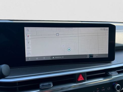Certified 2025 Kia Sorento SX Prestige AWD/4WD image 23