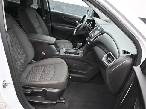 Used 2020 Chevrolet Equinox LT image 8