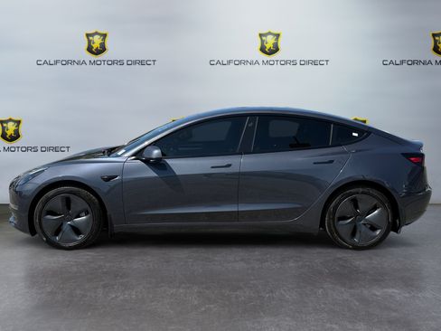 Used 2023 Tesla Model 3 Standard Range RWD image 2