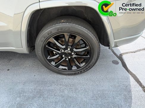Certified 2021 Jeep Grand Cherokee Laredo X AWD/4WD image 17