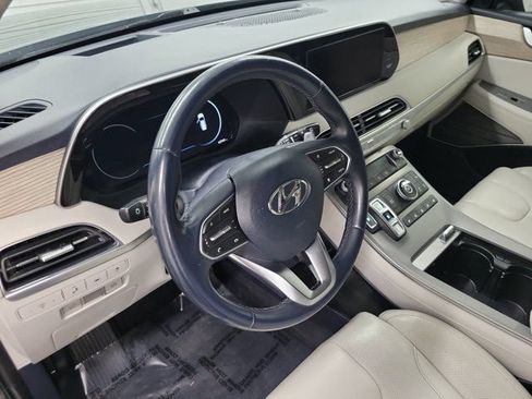 Used 2022 Hyundai Palisade Limited FWD image 19