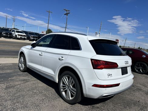 Used 2018 Audi Q5 2.0T Premium Plus w/ Premium Plus Package AWD/4WD image 3