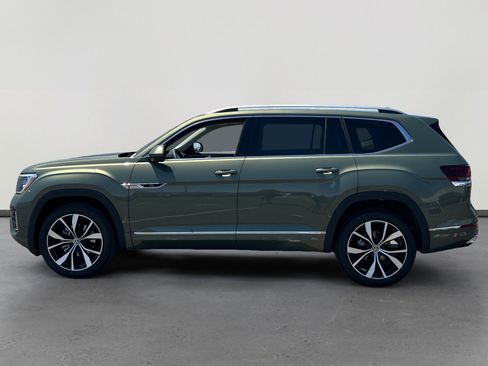 New 2026 Volkswagen Atlas SEL Premium R-Line AWD/4WD image 2