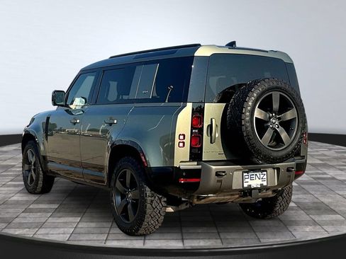 Used 2022 Land Rover Defender 110 X-Dynamic SE AWD/4WD image 5