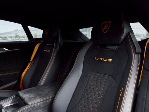 Used 2024 Lamborghini Urus Performante image 52