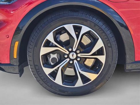 Used 2023 Ford Mustang Mach-E Premium image 19