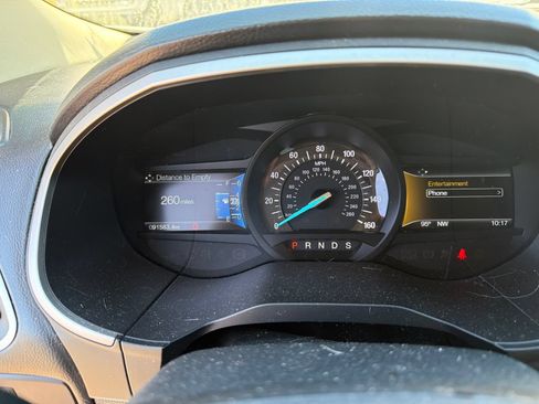 Used 2017 Ford Edge SEL w/ Equipment Group 201A FWD image 2