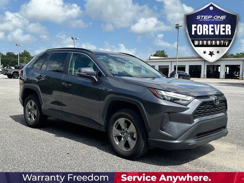 Used 2025 Toyota RAV4 XLE FWD image 8