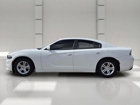 Certified 2021 Dodge Charger SXT RWD image 2